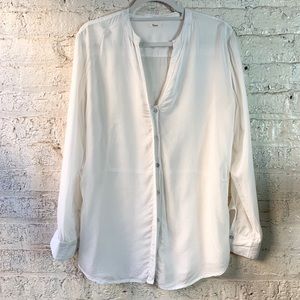 Yerse White button up shirt